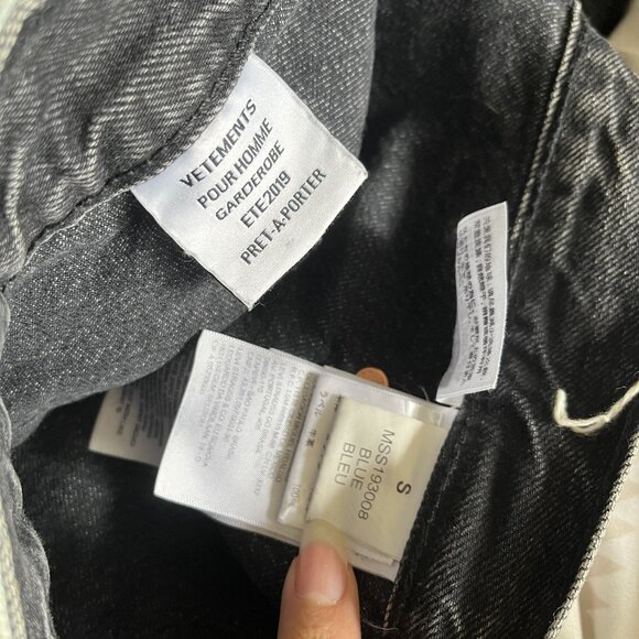 Vetements - Levi's SS19 Reconstructed Split Two Tone Denim - Picture 8 of 8